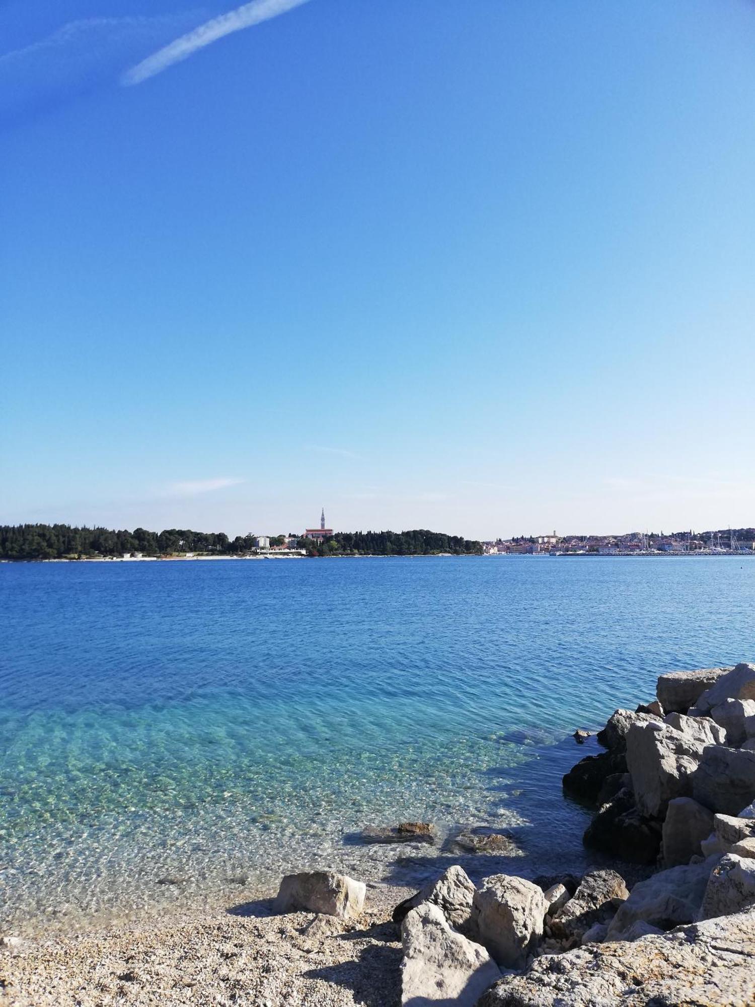 Apartments Poretti For 2,In Center Parking Free In The Yard,6 Min Beach Walk Rovinj Exterior foto